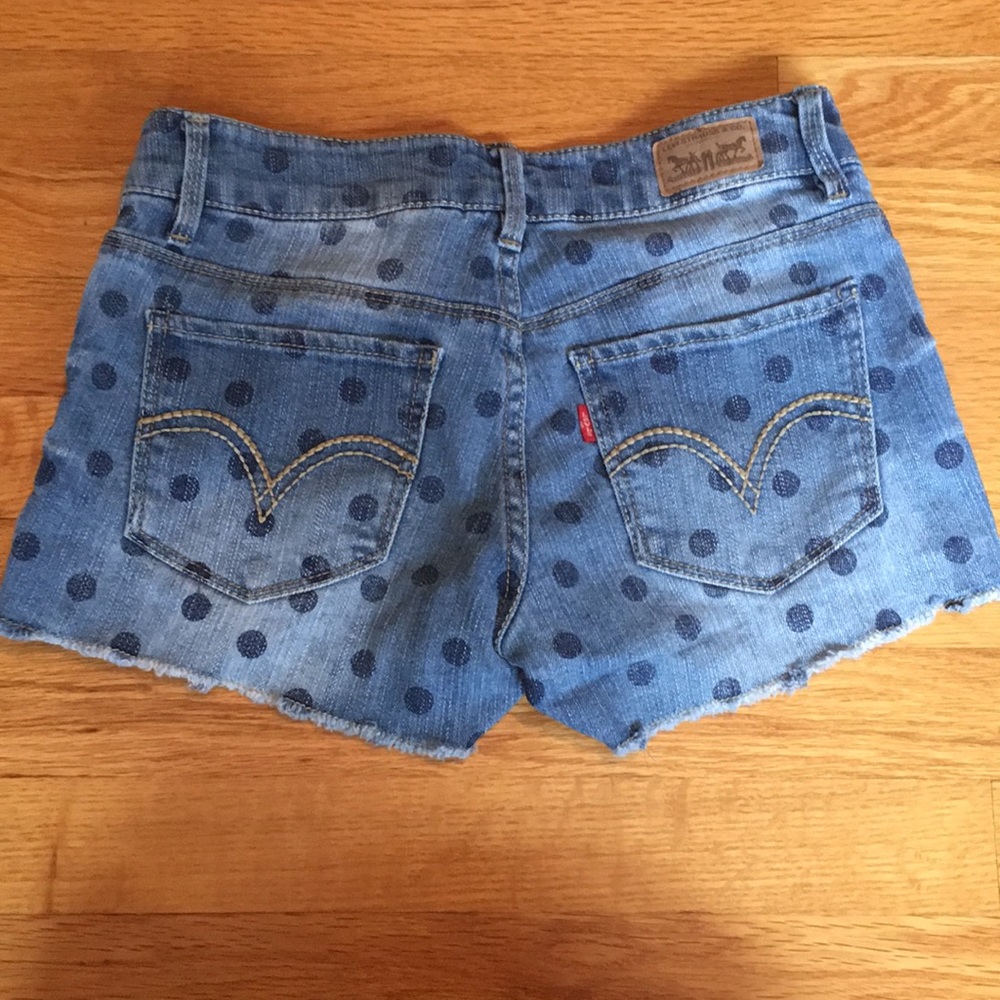 Shorts - Picture 3 of 3
